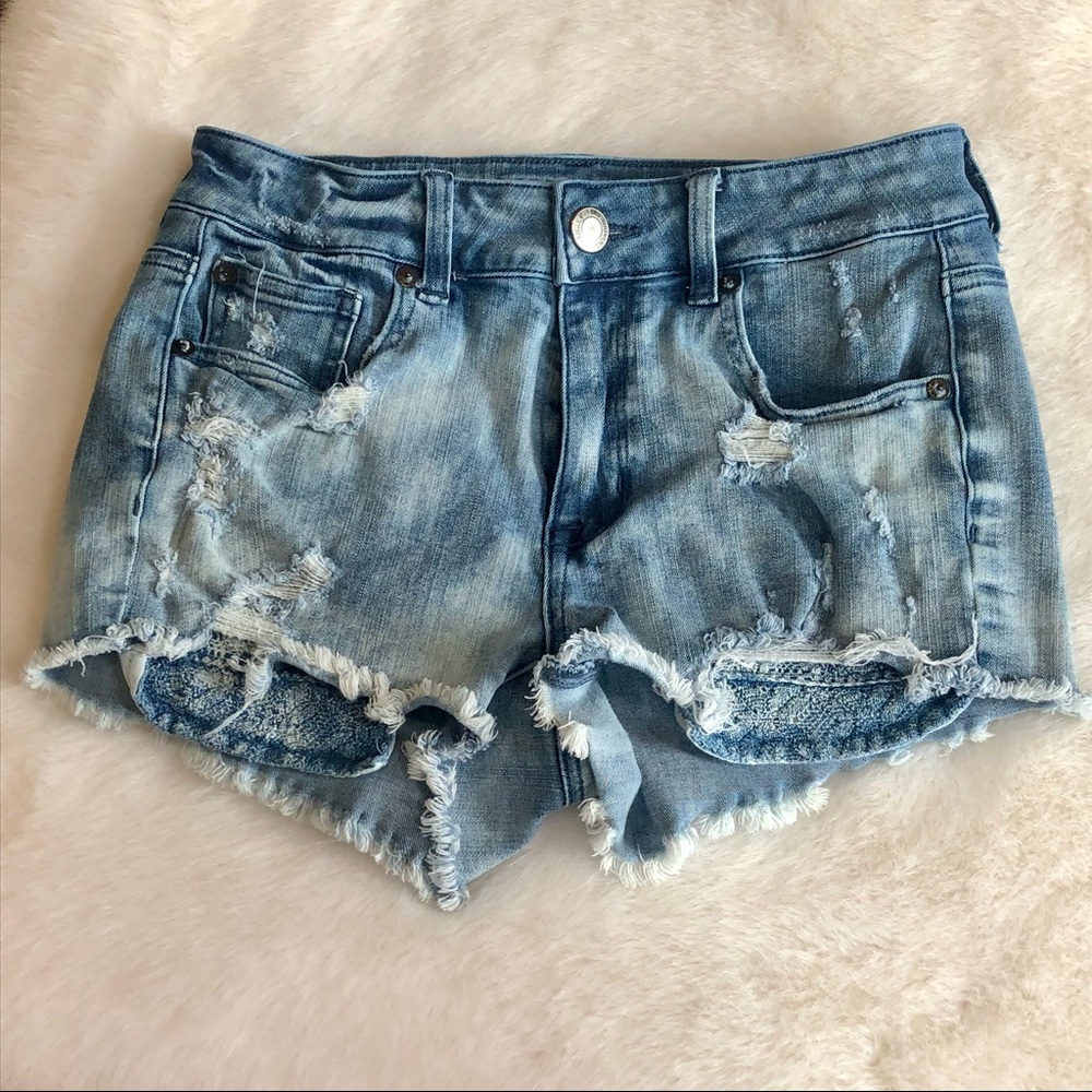 ⭐️ American Eagle High Rise Distressed Shortie Jean Denim Shorts Size 2 - Picture 4 of 14